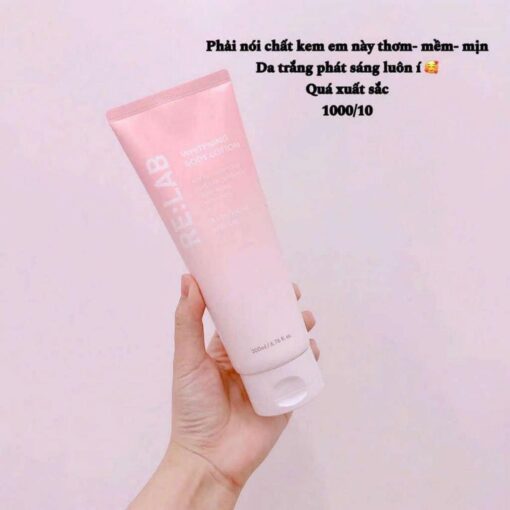 Dưỡng Thể Dưỡng Trắng, Ẩm, Nâng Tone RE:LAB Whitening Body Lotion 200ml N3391 - Hình ảnh 4